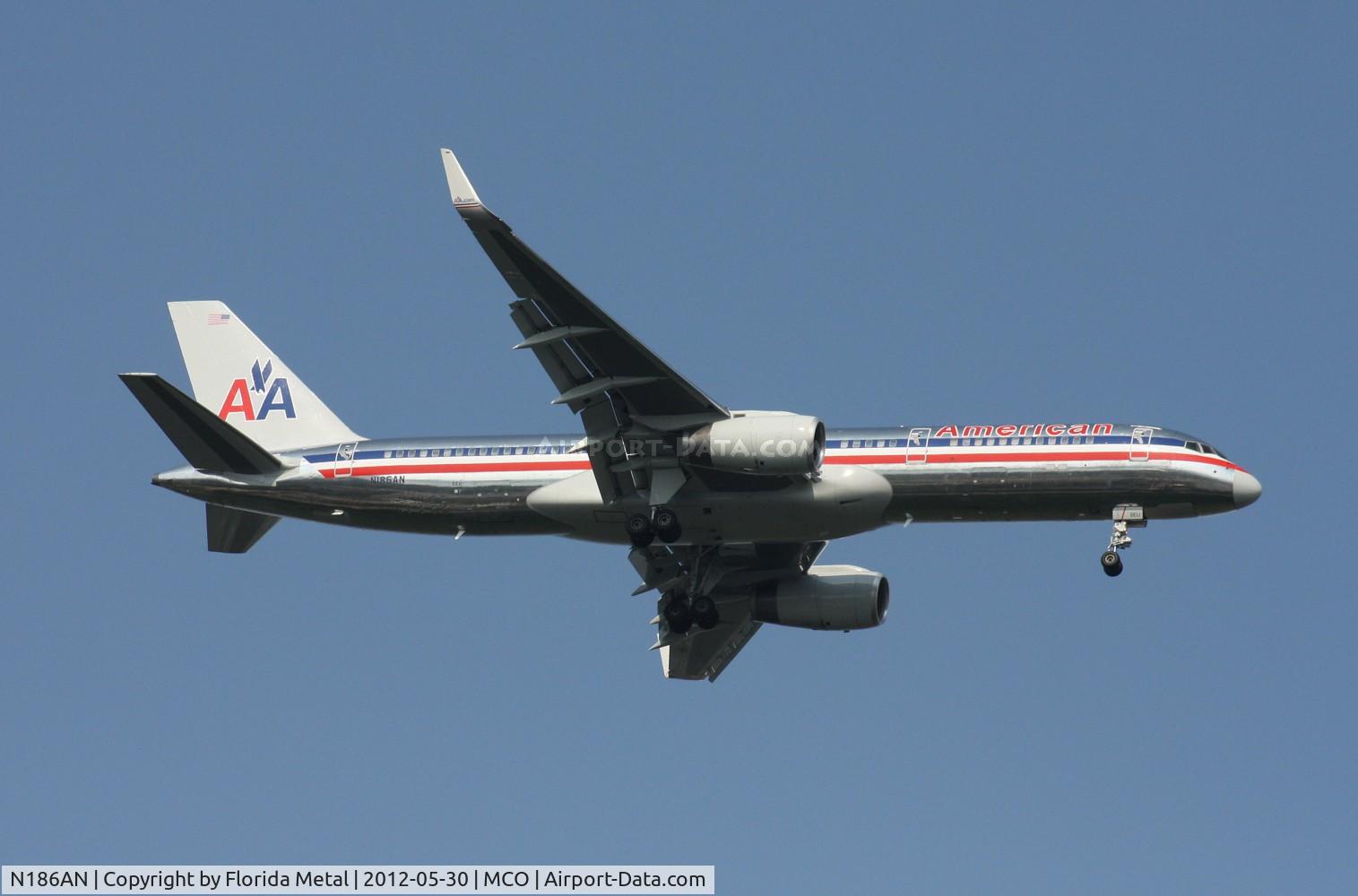 N186AN, 2001 Boeing 757-223 C/N 32380, American