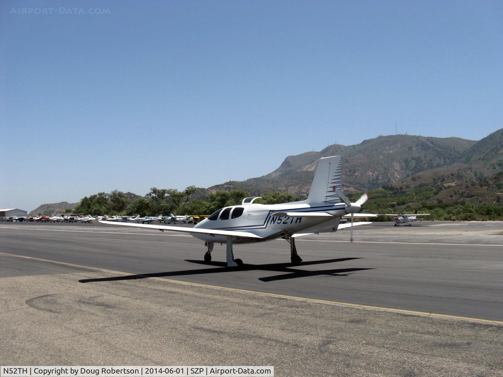N52TH, 1999 Cirrus VK-30 C/N 143, 1999 Hastings Cirrus Design VK-30, Continental IO-550 300 Hp pusher, Cirrus Design sold 34 VK-30 kits, this is first one completed and flying after 9 year build. Ten are flying. taxi back.