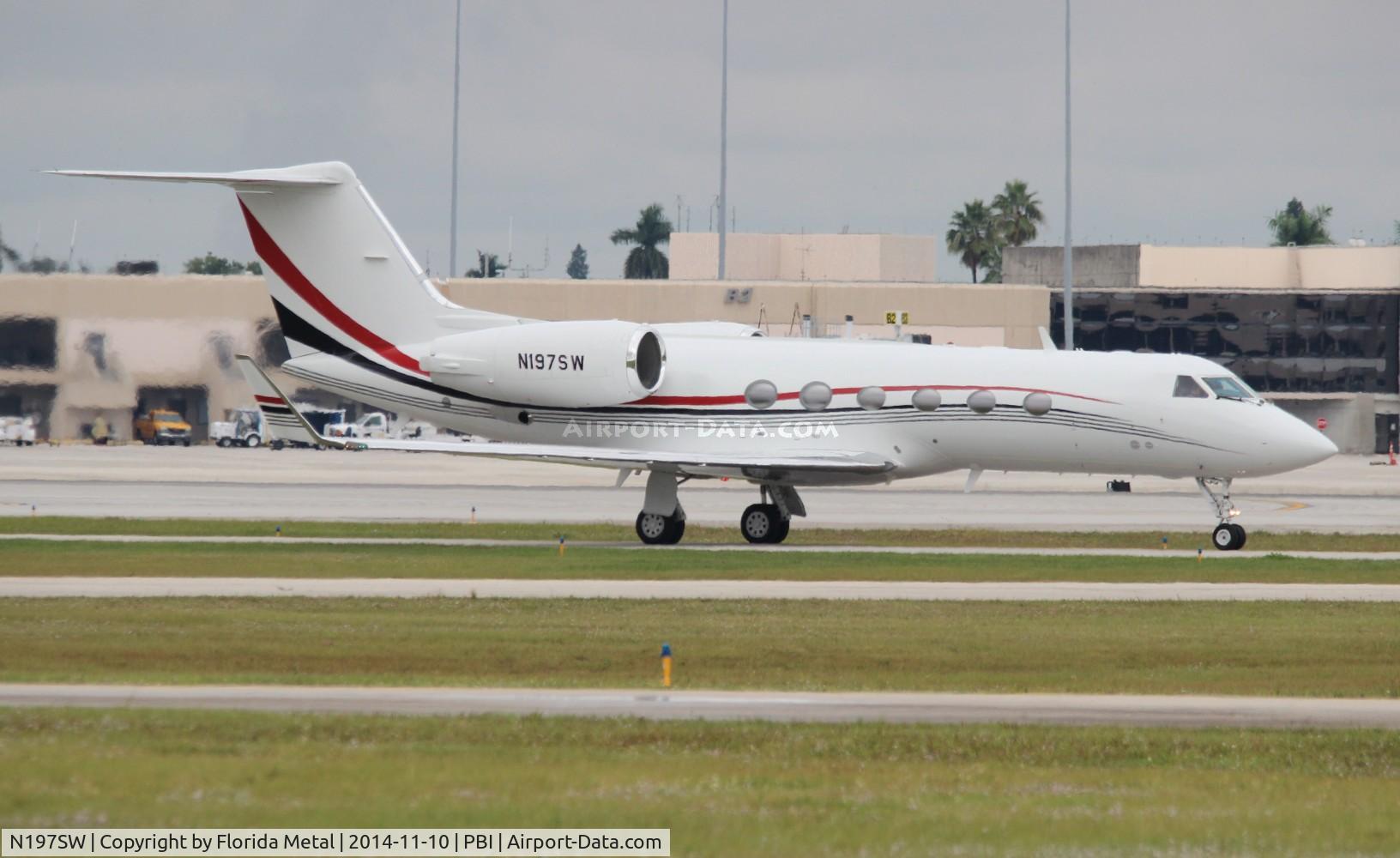 N197SW, 2000 Gulfstream Aerospace G-IV C/N 1413, Gulfstream 4