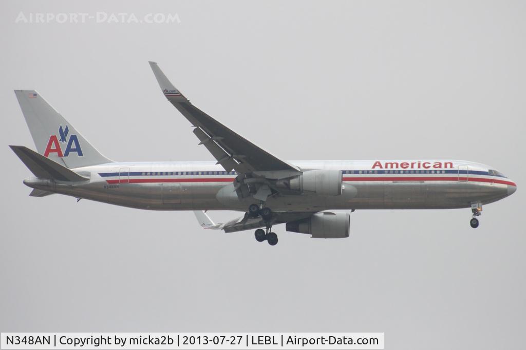 N348AN, 2003 Boeing 767-323/ER C/N 33087, Landing