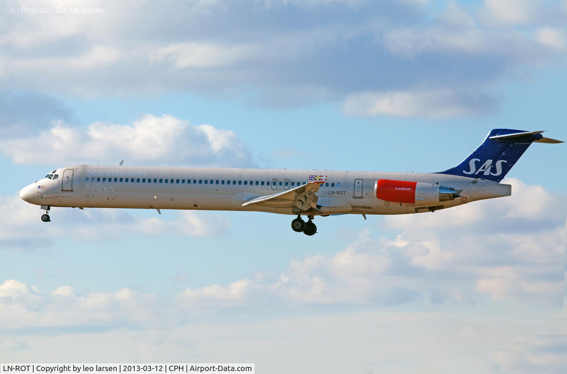 LN-ROT, 1986 McDonnell Douglas MD-82 (DC-9-82) C/N 49422, Copenhagen Kastrup 12.3.13