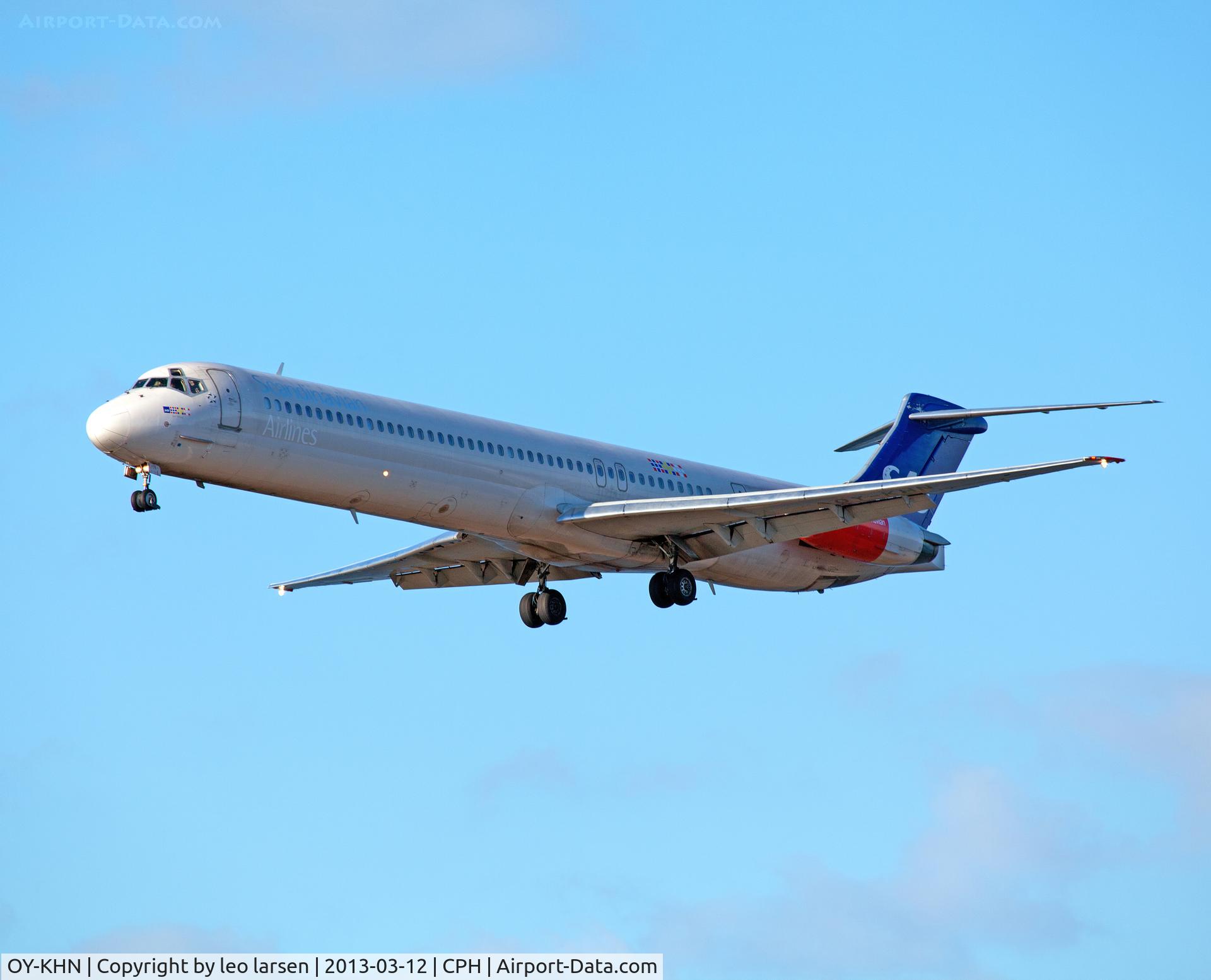 OY-KHN, 1991 McDonnell Douglas MD-82 (DC-9-82) C/N 53000, Copenhagen Kastrup 12.3.13