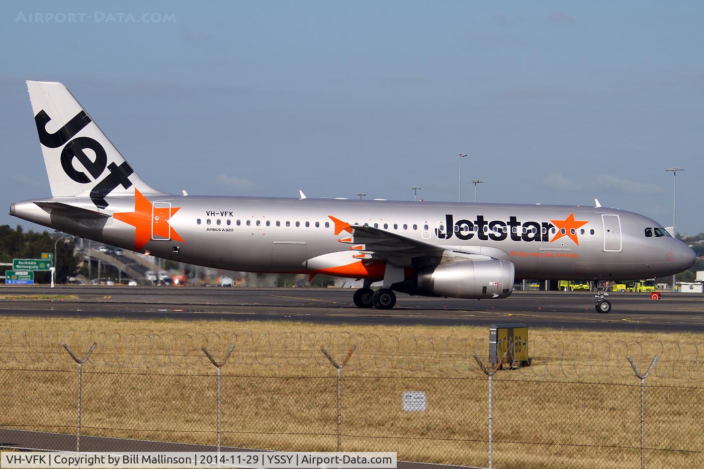 VH-VFK, 2012 Airbus A320-232 C/N 5334, Taxiing from 34R