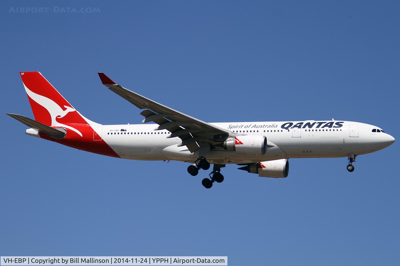 VH-EBP, 2010 Airbus A330-202 C/N 1174, finals to 21