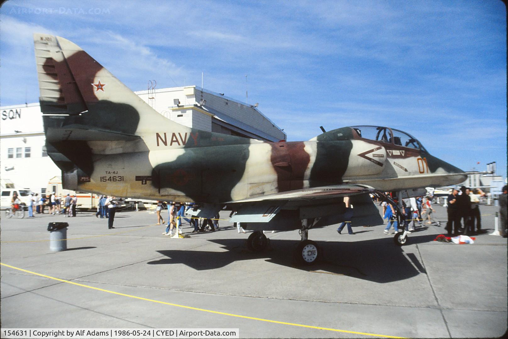 154631, Douglas TA-4J Skyhawk C/N 13749, Photo shows TA-4J 154631 on display at the annual airshow at Canadian Forces Base Edmonton (Namao), Alberta, Canada in 1986.