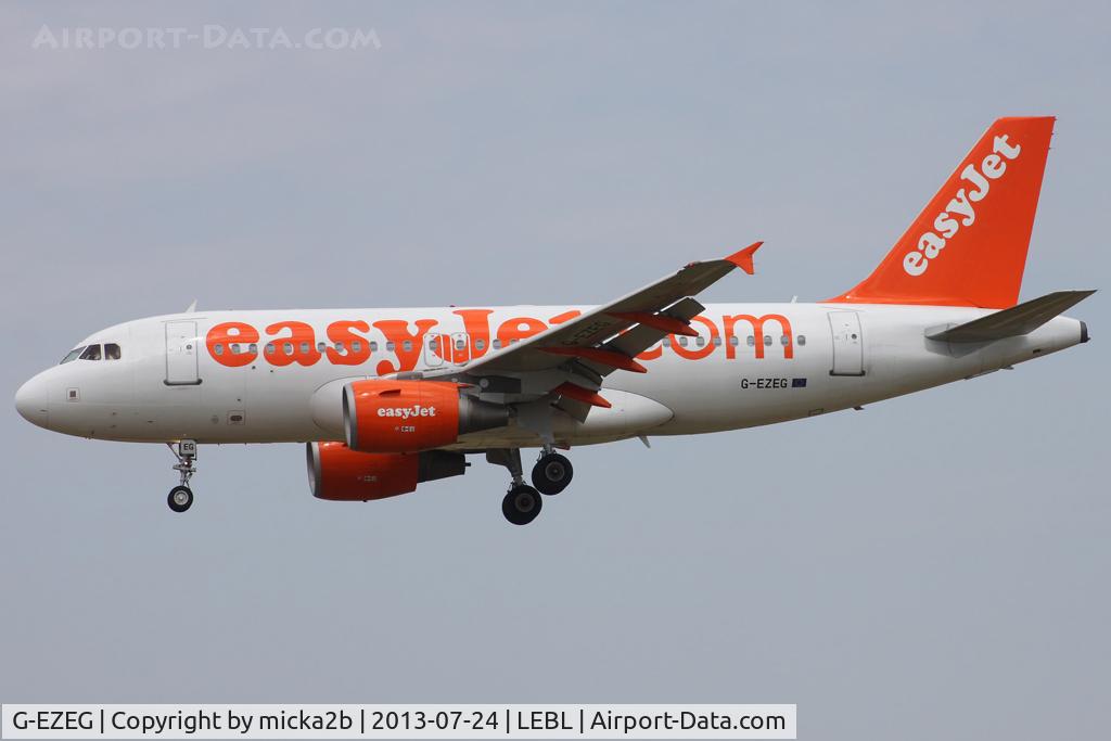 G-EZEG, 2004 Airbus A319-111 C/N 2181, Landing. Scrapped in november 2019.