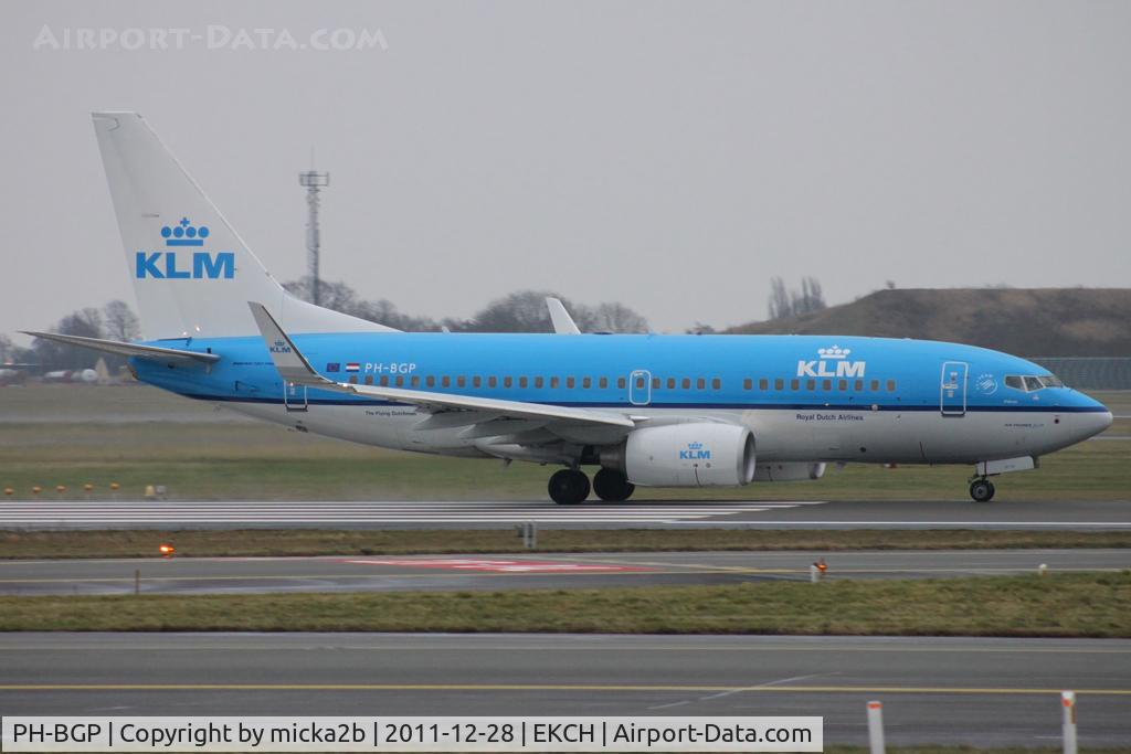 PH-BGP, 2011 Boeing 737-7K2 C/N 38127, Take off