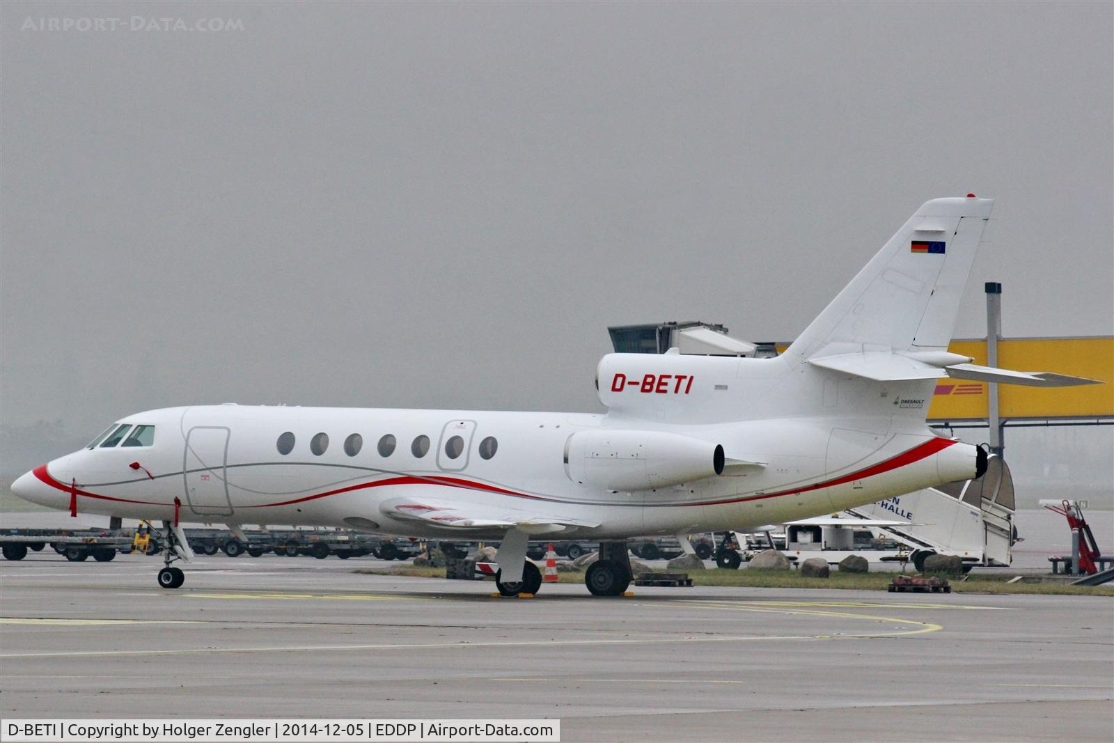 D-BETI, 1998 Dassault Falcon 50EX C/N 267, Visitor on apron 1...