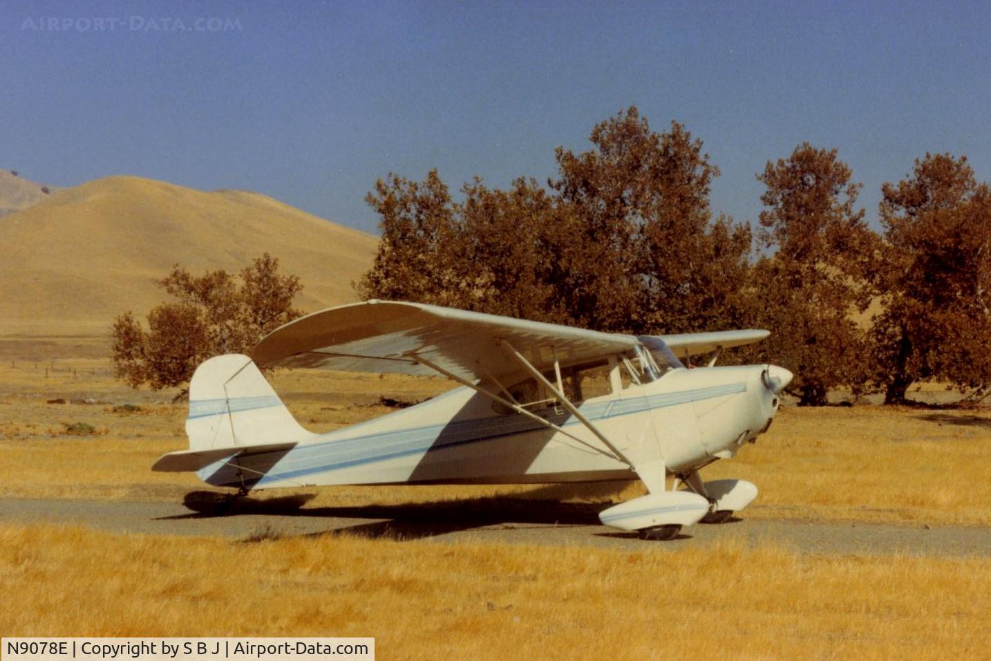 N9078E, 1946 Aeronca 11AC Chief C/N 11AC-710, 78E in its element.