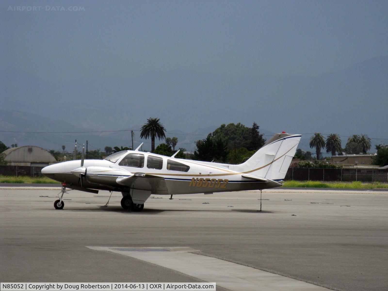 N85052, 1977 Beech E-55 Baron C/N TE-1095, 1977 Beech E-55 BARON, two Continental IO-520-C 285 Hp each