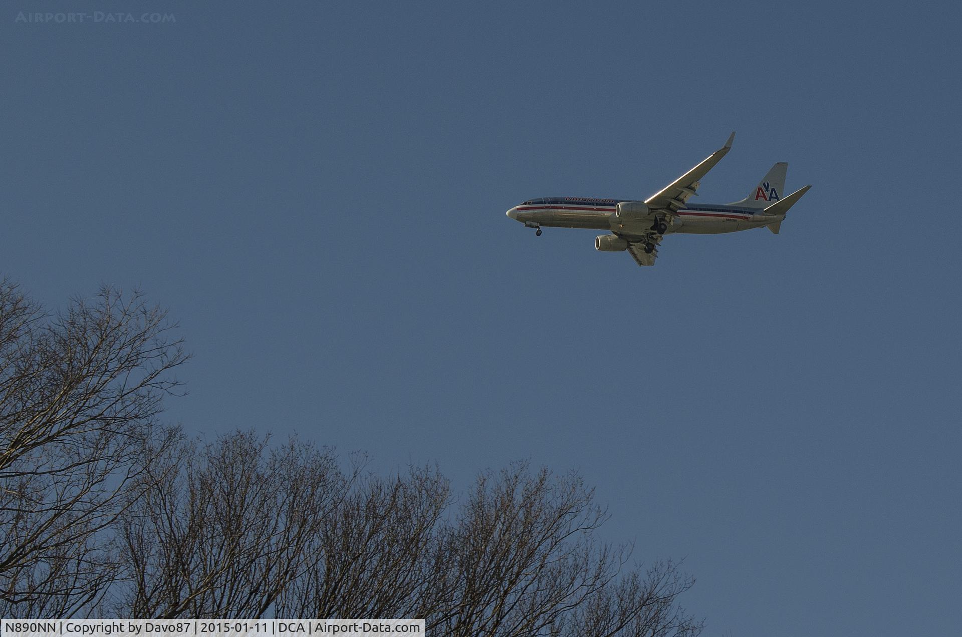 N890NN, 2012 Boeing 737-823 C/N 31143, American Airlines Boeing 737-823 _ N890NN on approach to Ronald Reagan Washington National Airport.