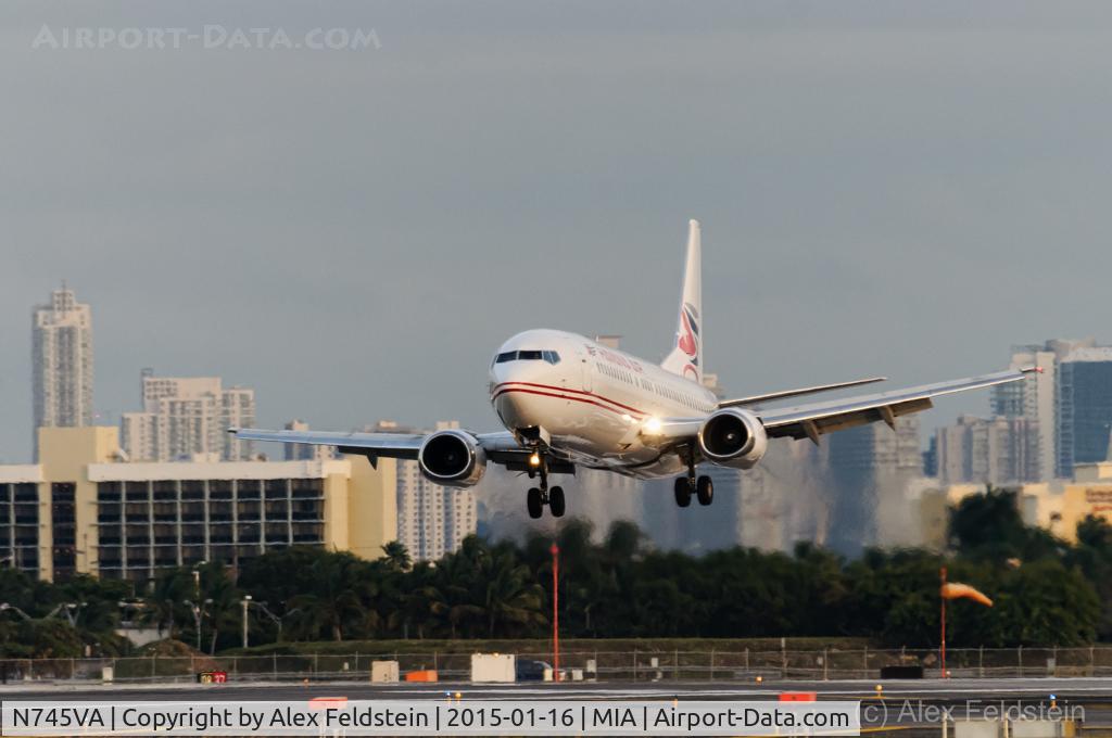 N745VA, 1989 Boeing 737-405 C/N 24271, Miami