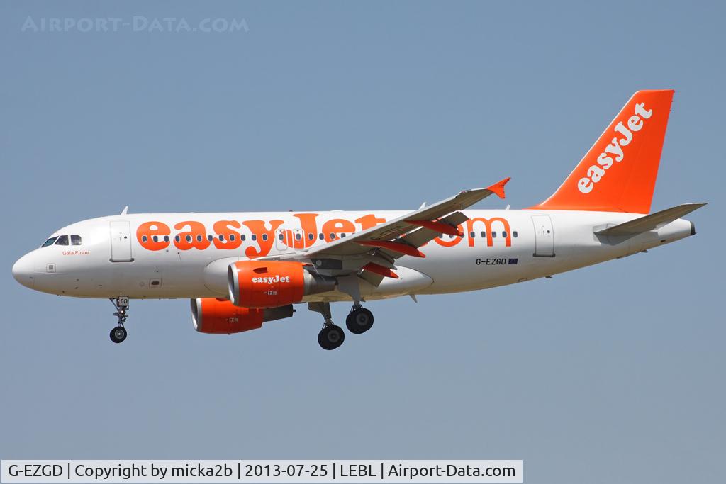 G-EZGD, 2010 Airbus A319-111 C/N 4451, Landing