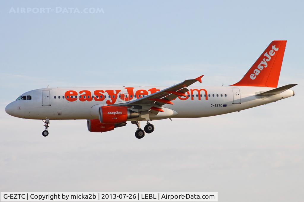 G-EZTC, 2009 Airbus A320-214 C/N 3871, Landing