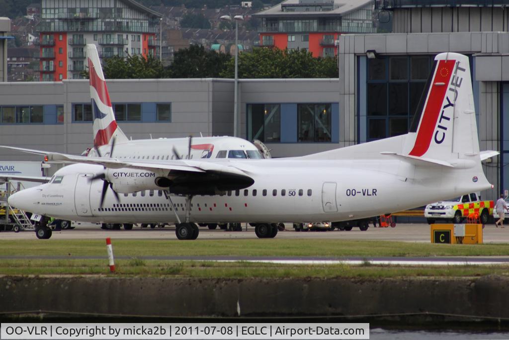 OO-VLR, 1988 Fokker 50 C/N 20121, Taxiing