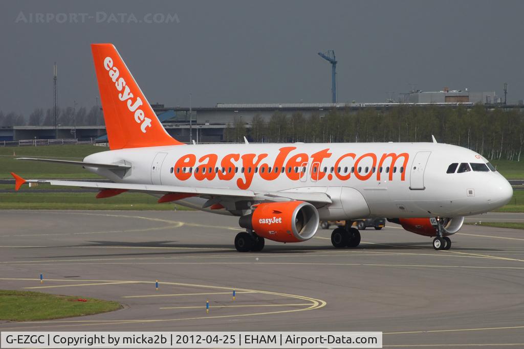 G-EZGC, 2010 Airbus A319-111 C/N 4444, Taxiing