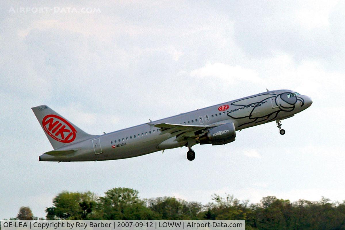 OE-LEA, 2005 Airbus A320-214 C/N 2529, Airbus A320-214 [2529] (flyniki) Vienna-Schwechat~OE 12/09/2007