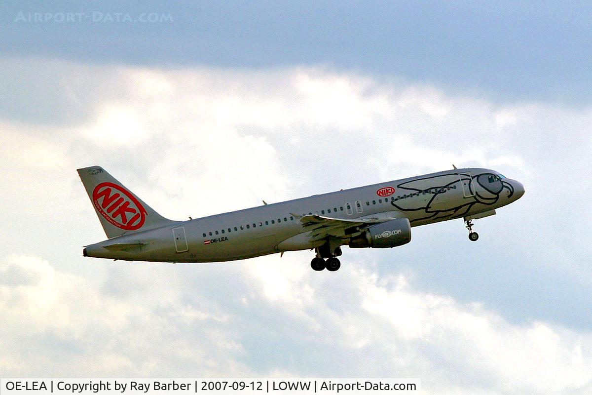 OE-LEA, 2005 Airbus A320-214 C/N 2529, Airbus A320-214 [2529] (flyniki) Vienna-Schwechat~OE 12/09/2007