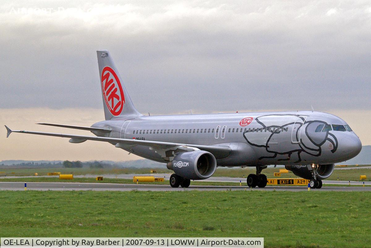 OE-LEA, 2005 Airbus A320-214 C/N 2529, Airbus A320-214 [2529] (flyniki) Vienna-Schwechat~OE 13/09/2007