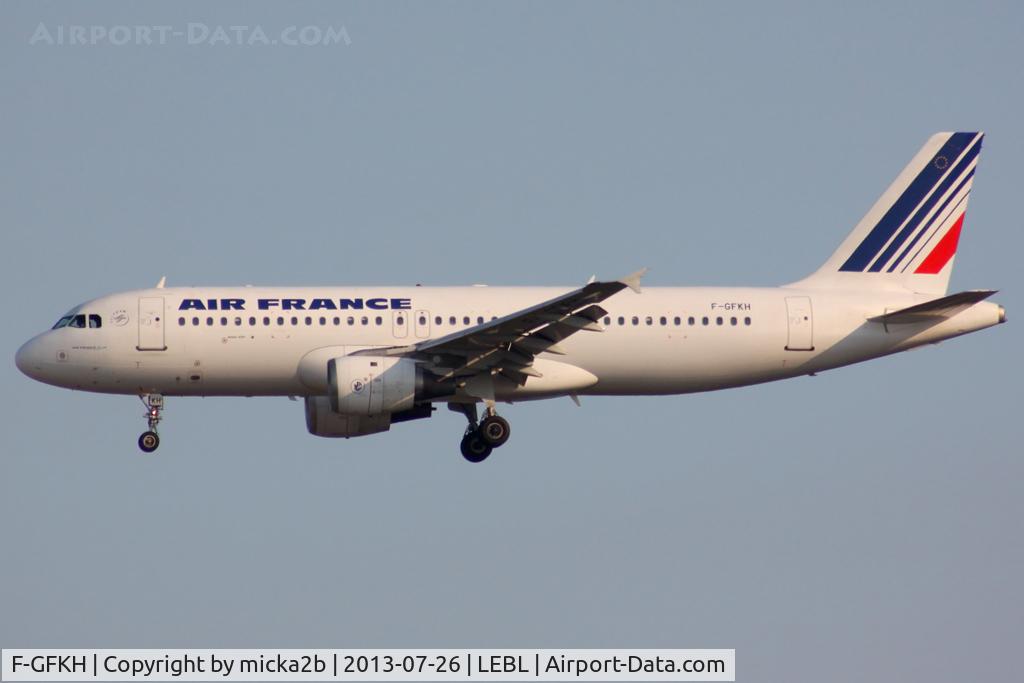 F-GFKH, 1989 Airbus A320-211 C/N 0061, Landing