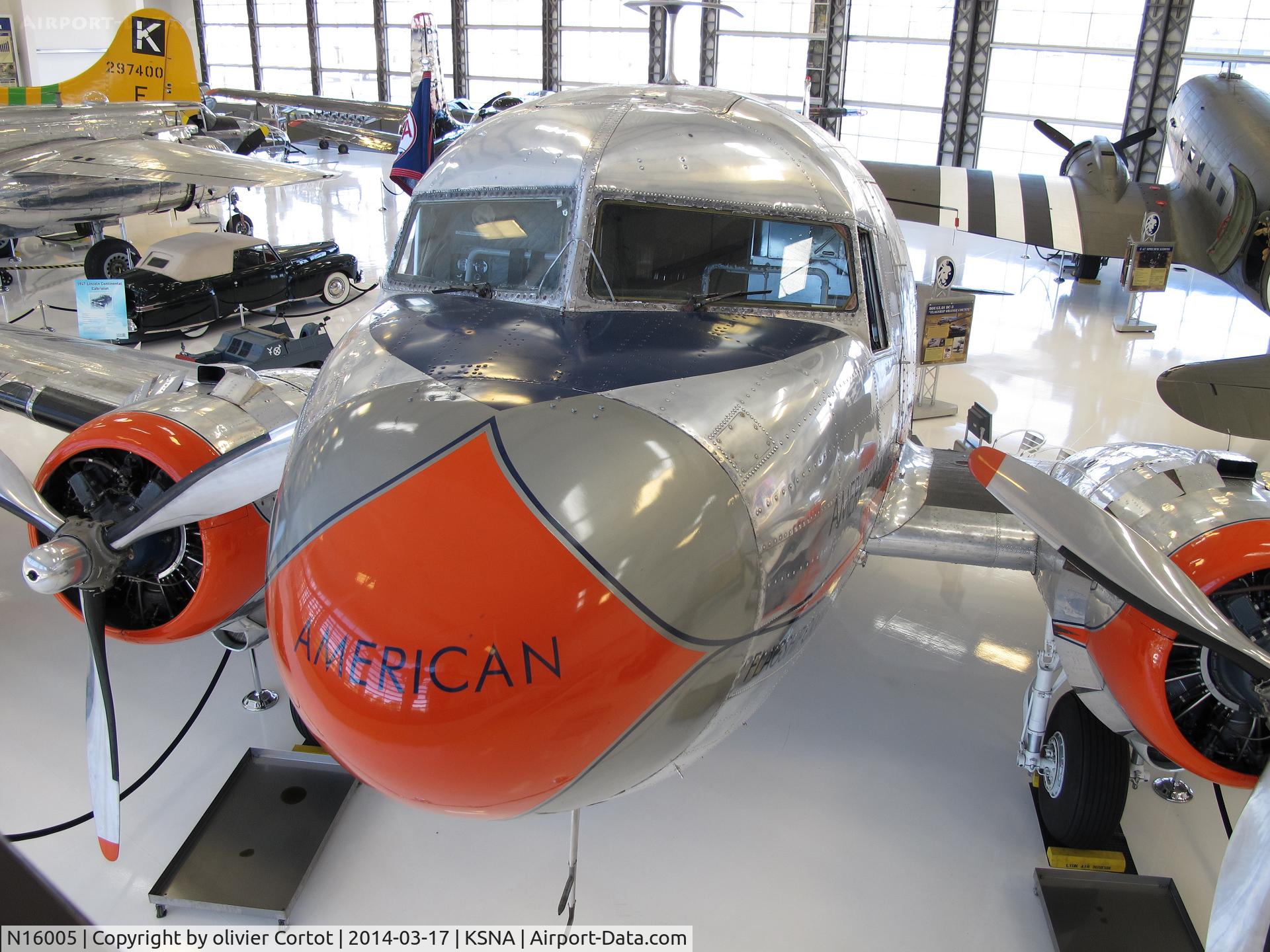 N16005, 1942 Douglas DC3C-S1C3G (C-47A) C/N 19394, A view from the balcony