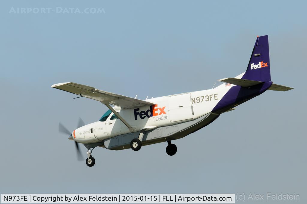N973FE, 1988 Cessna 208B C/N 208B0098, Ft. Lauderdale
