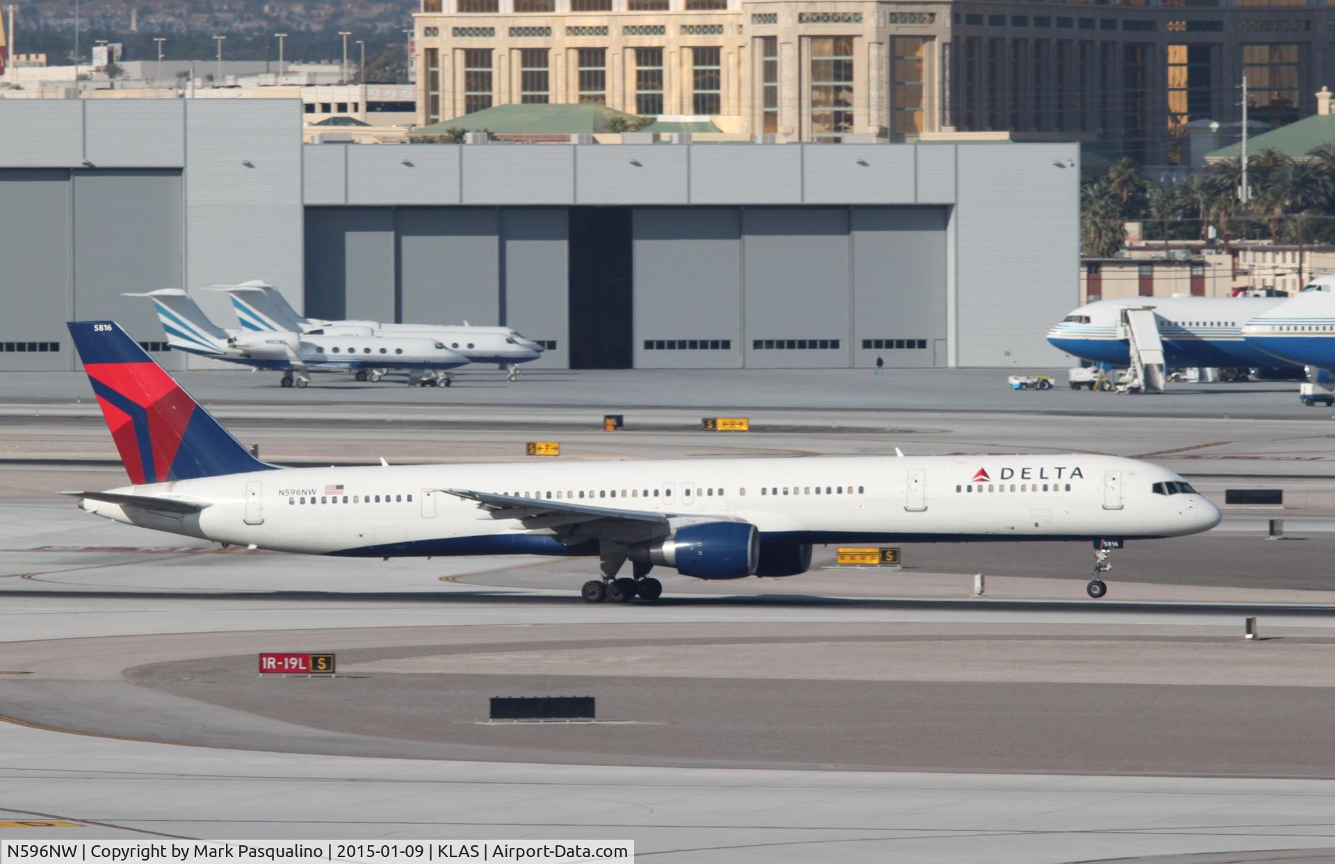 N596NW, 2003 Boeing 757-351 C/N 32996, Boeing 757-300