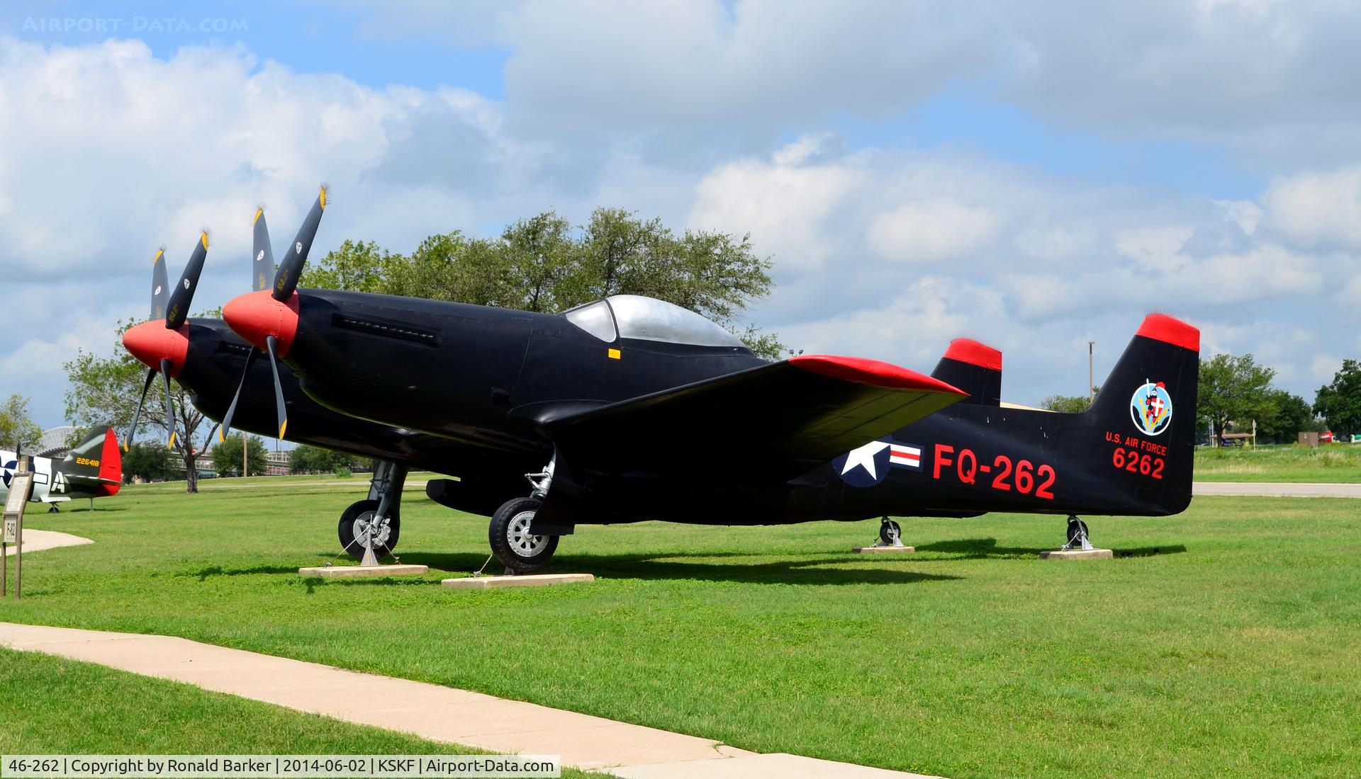 46-262, 1946 North American F-82E Twin Mustang C/N 144-38148, LMTC Parade Field