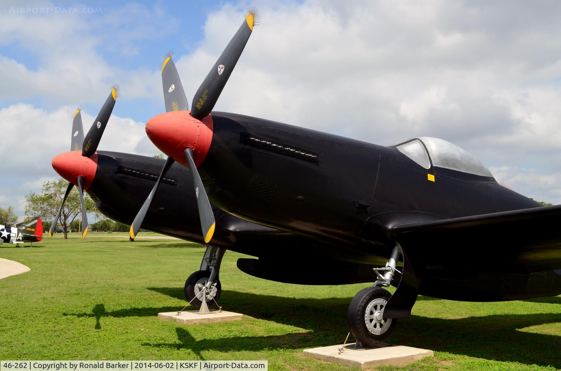 46-262, 1946 North American F-82E Twin Mustang C/N 144-38148, LMTC Parade Field