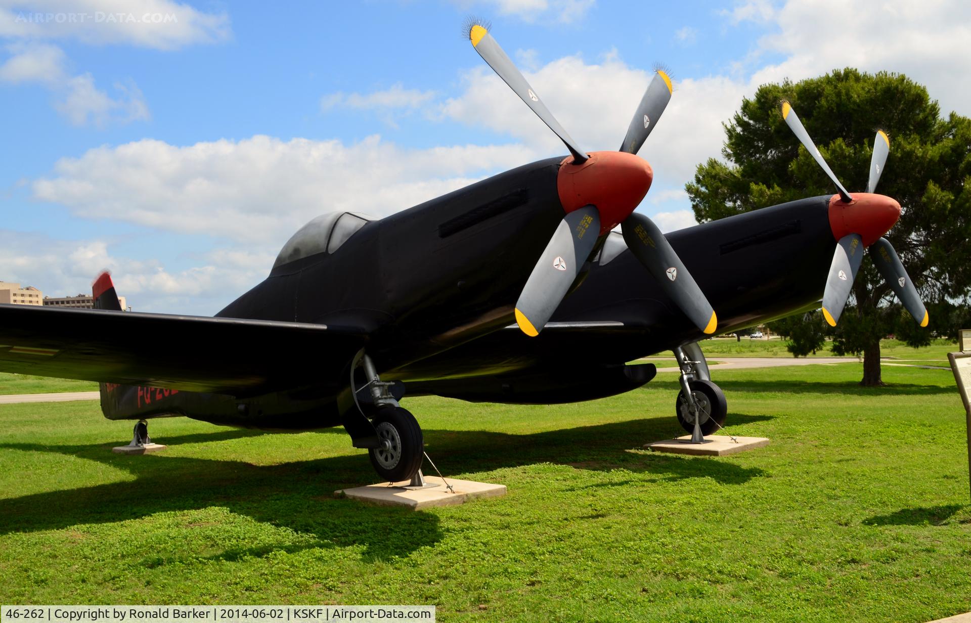 46-262, 1946 North American F-82E Twin Mustang C/N 144-38148, LMTC Parade Field