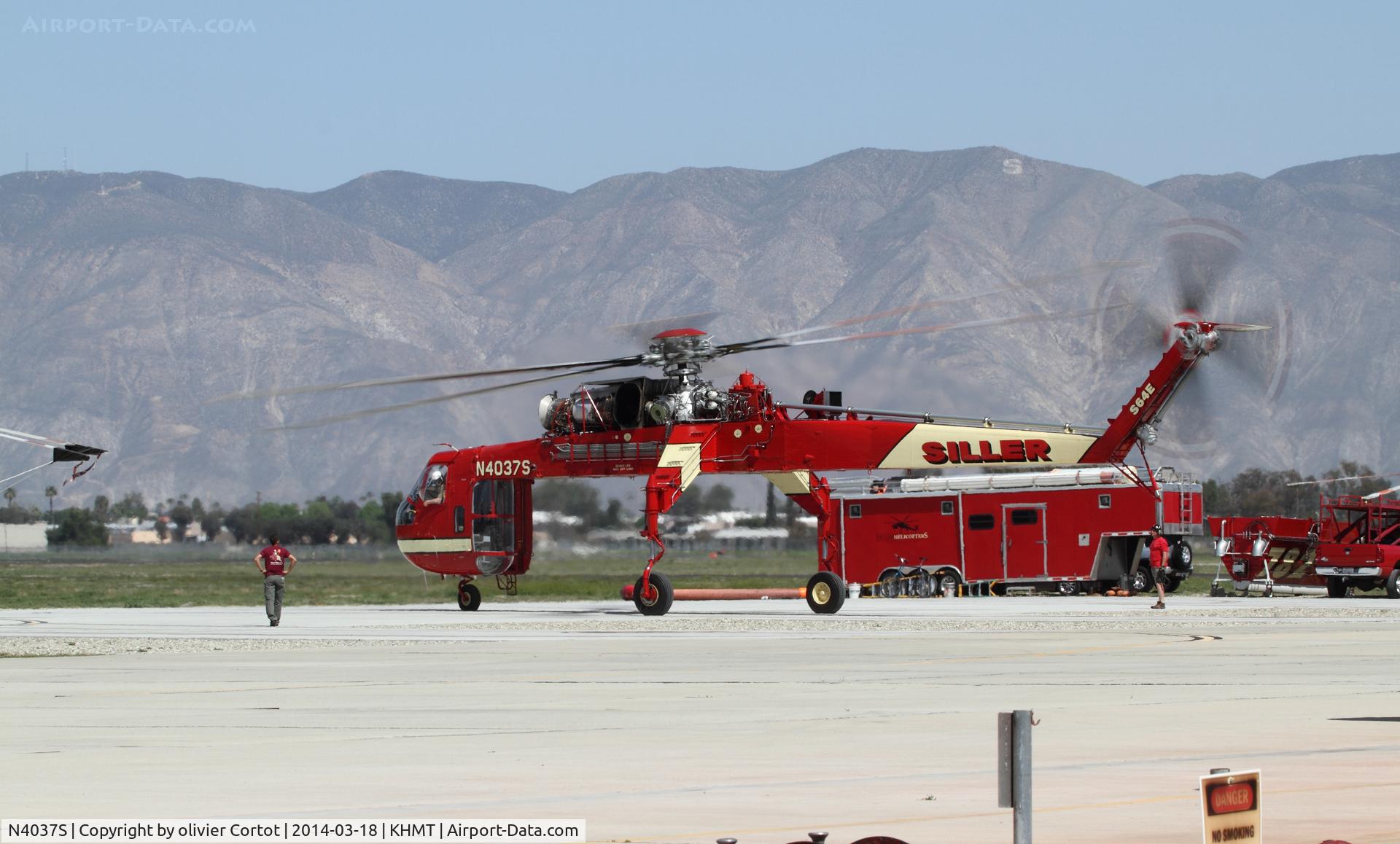 N4037S, 1975 Sikorsky S-64E C/N 64101, returning from mission