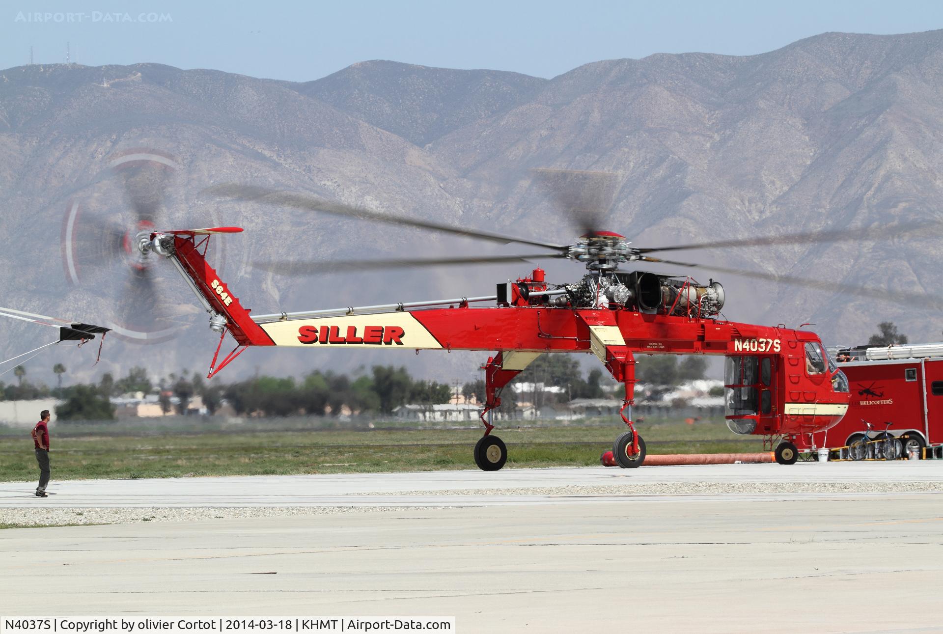 N4037S, 1975 Sikorsky S-64E C/N 64101, the other side