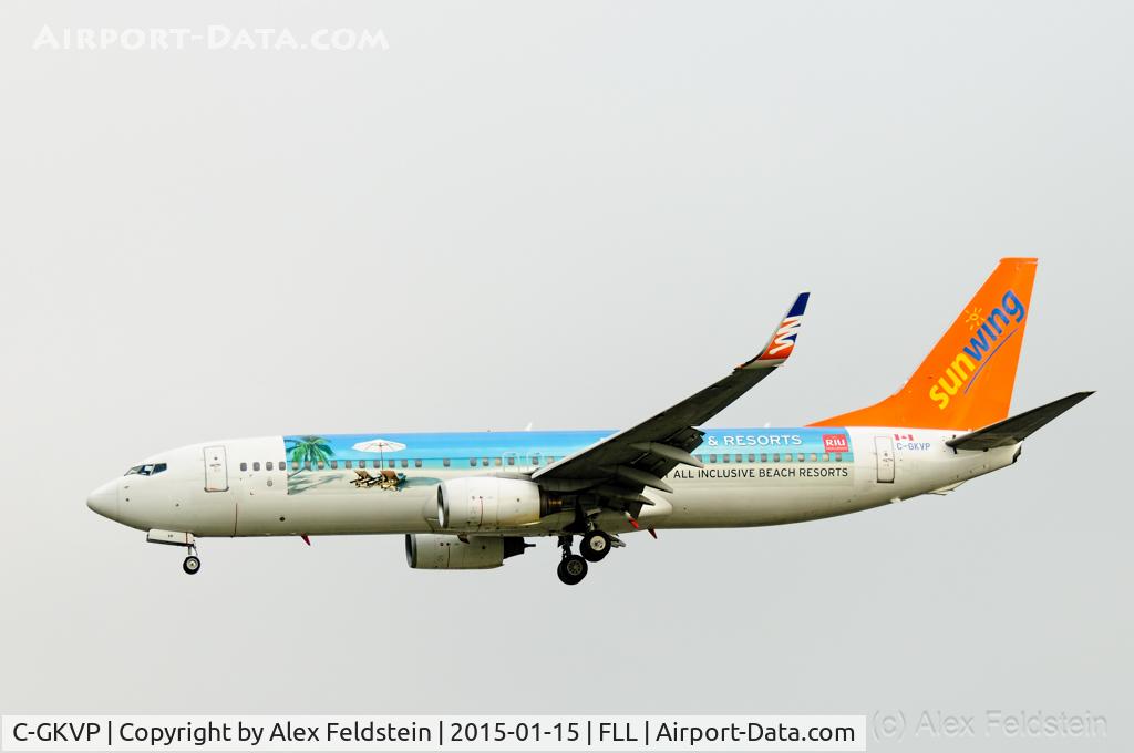 C-GKVP, 2002 Boeing 737-8K5 C/N 32907, Ft. Lauderdale