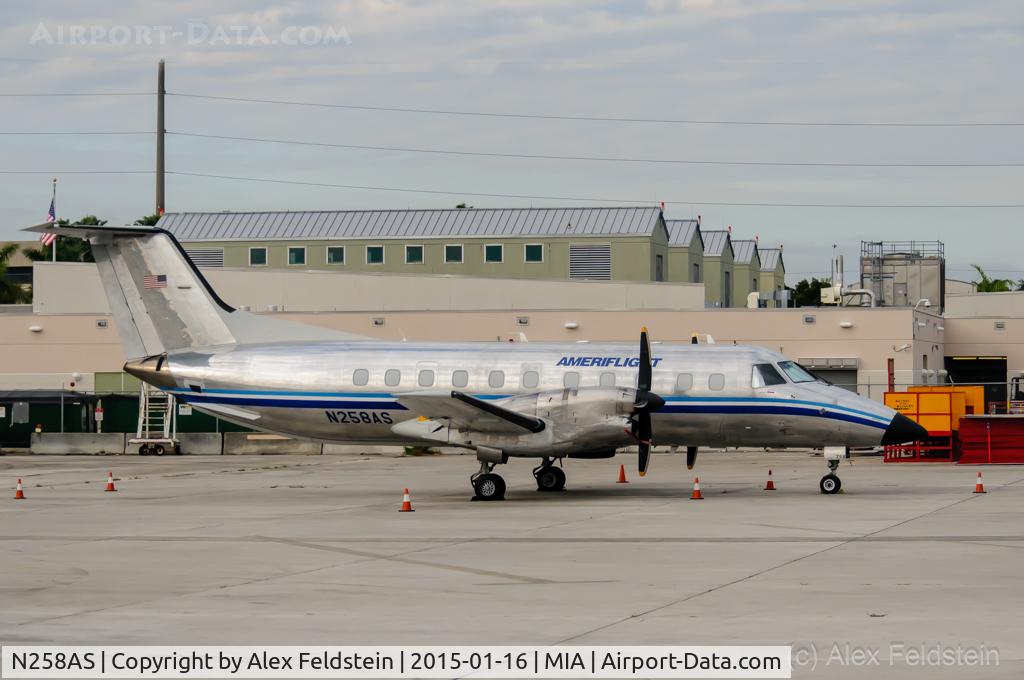 N258AS, 1989 Embraer EMB-120ER Brasilia C/N 120.131, Miami
