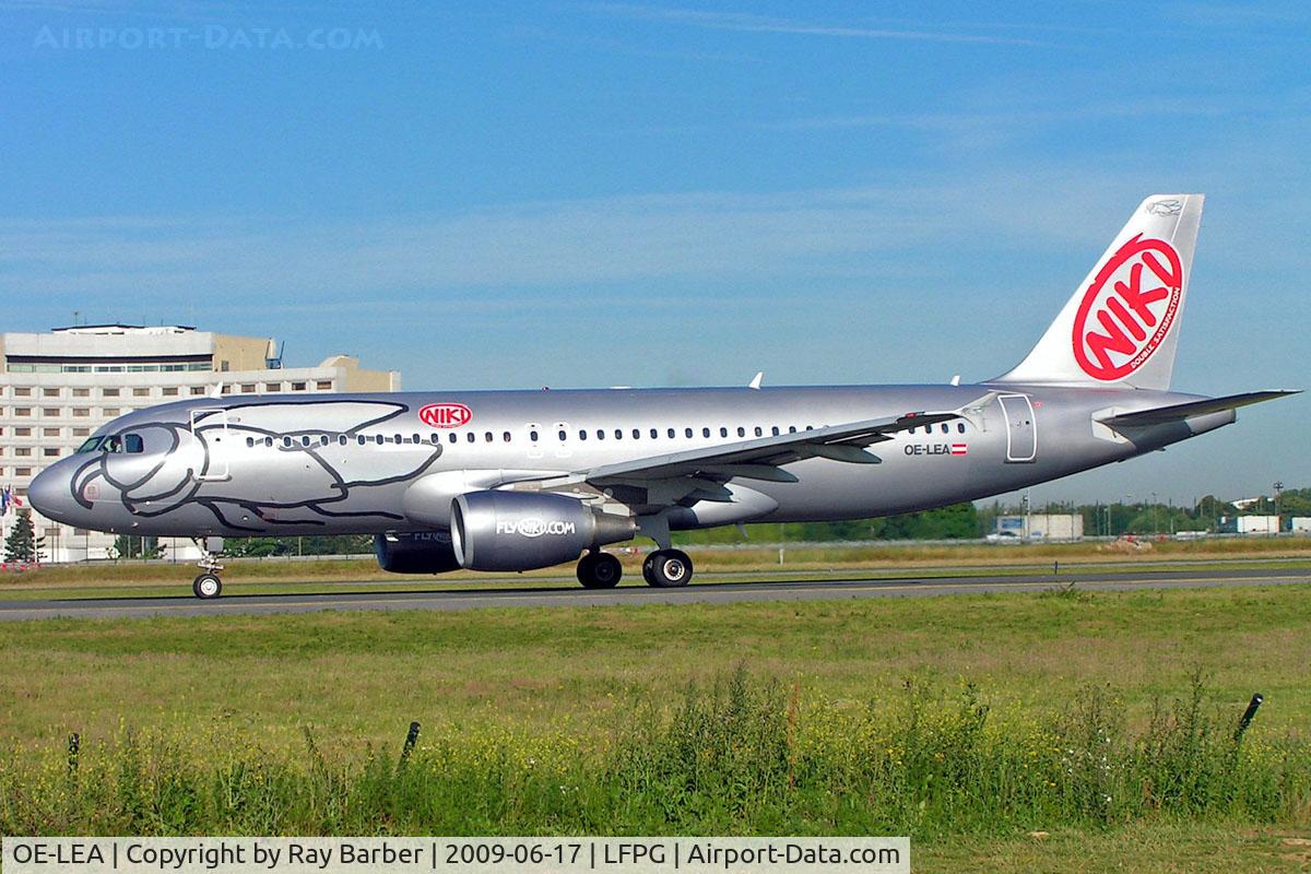OE-LEA, 2005 Airbus A320-214 C/N 2529, Airbus A320-214 [2529] (flyniki) Paris-Charles De Gaulle~F 17/06/2009