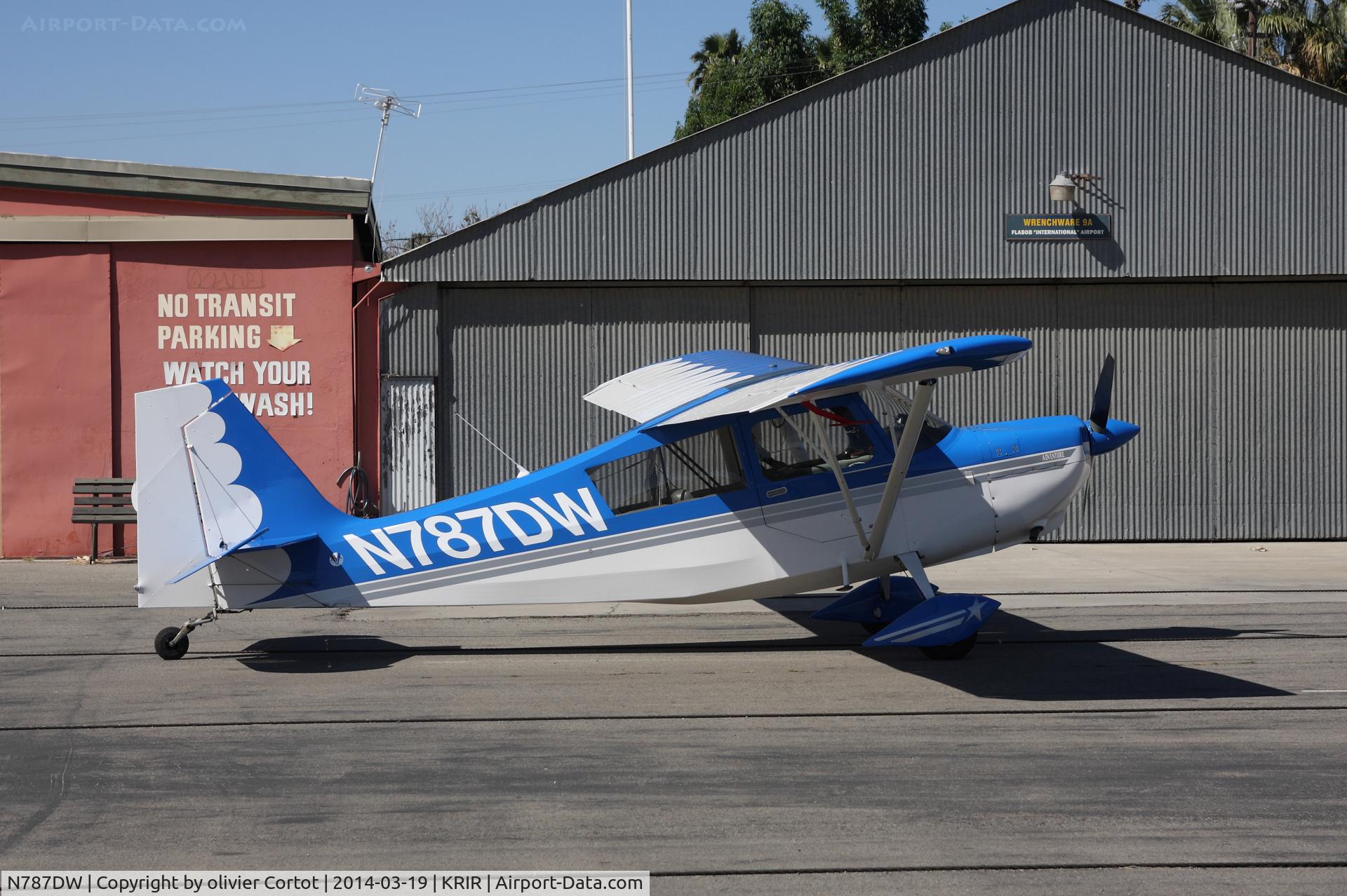 N787DW, 2000 American Champion 7GCAA Citabria C/N 445-2000, Flabob airport