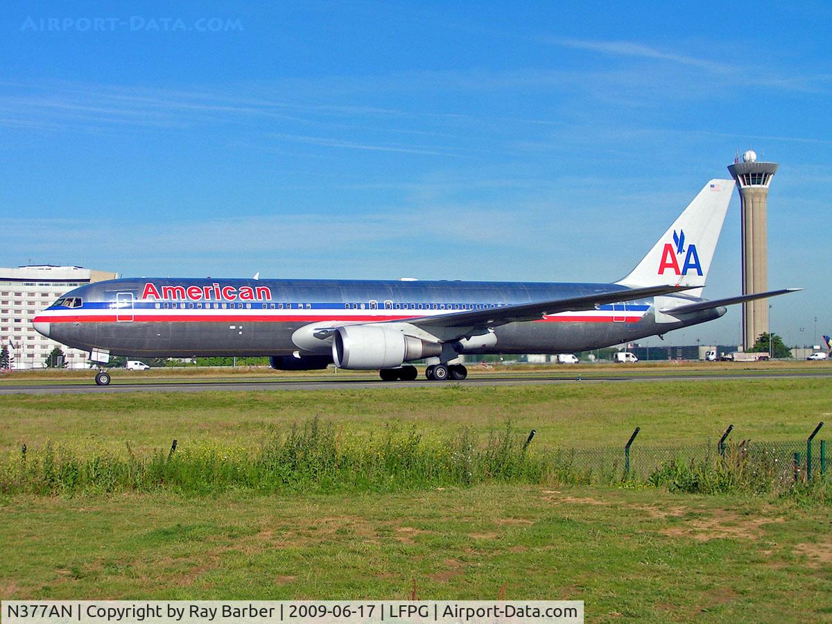 N377AN, 1992 Boeing 767-323 C/N 25446, Boeing 767-323ER [25446] (American Airlines) Paris-Charles De Gaulle~F 17/06/2009