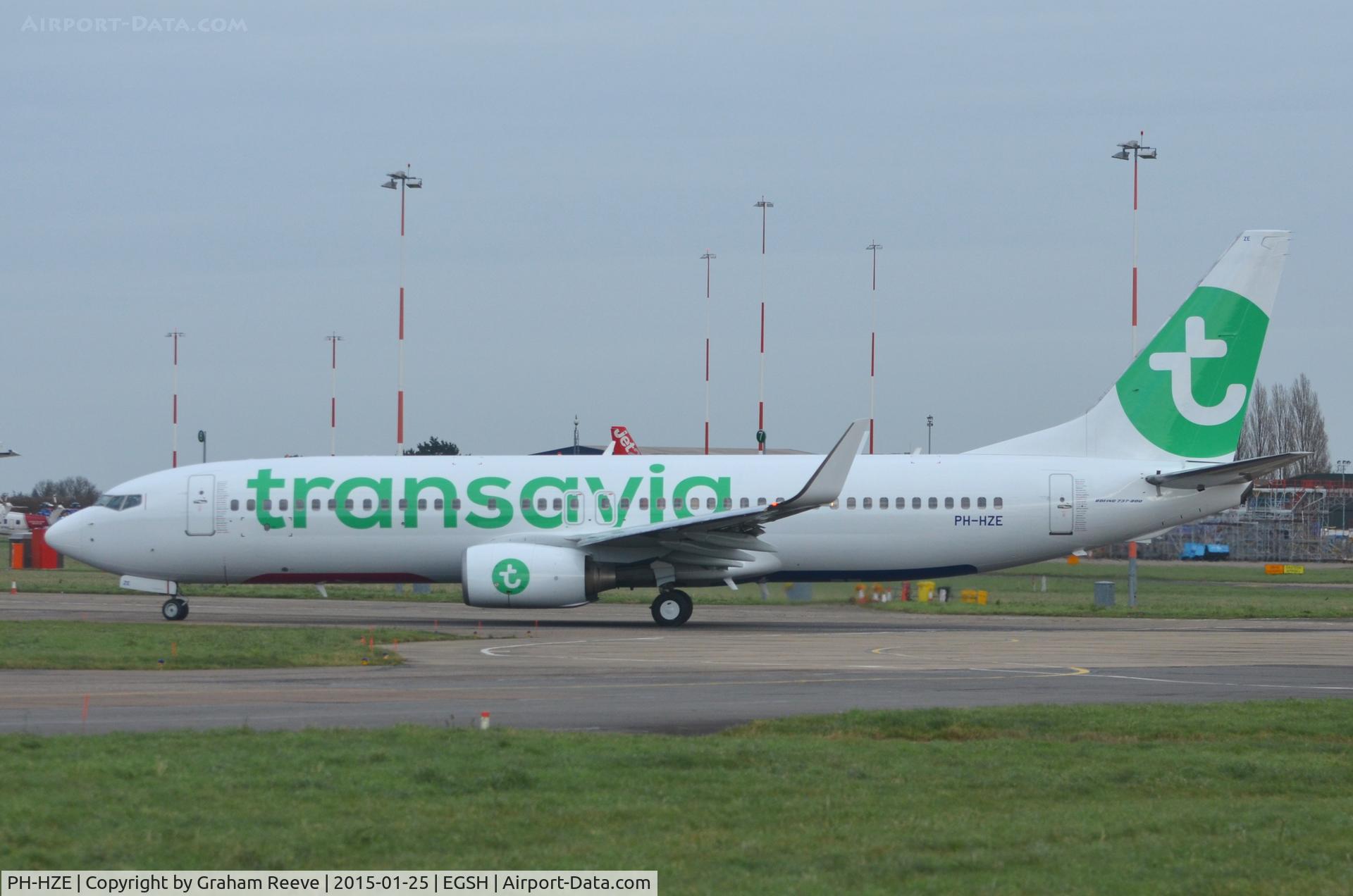 PH-HZE, 1999 Boeing 737-8K2 C/N 28377, Freshly painted and in a new 