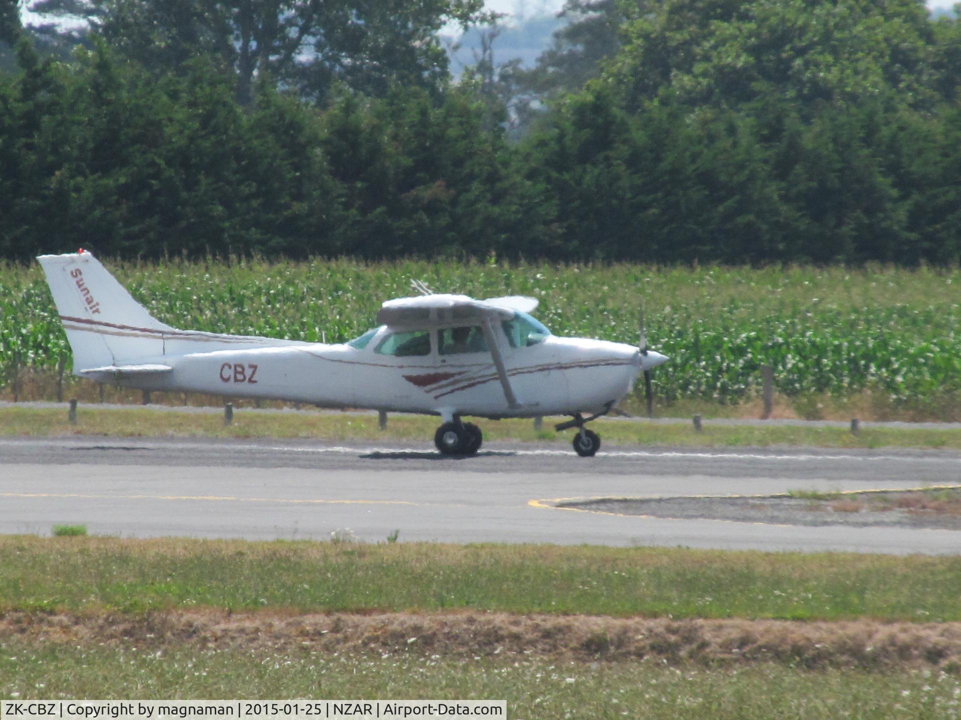 ZK-CBZ, Cessna 172M C/N 172-61691, rolling for take off