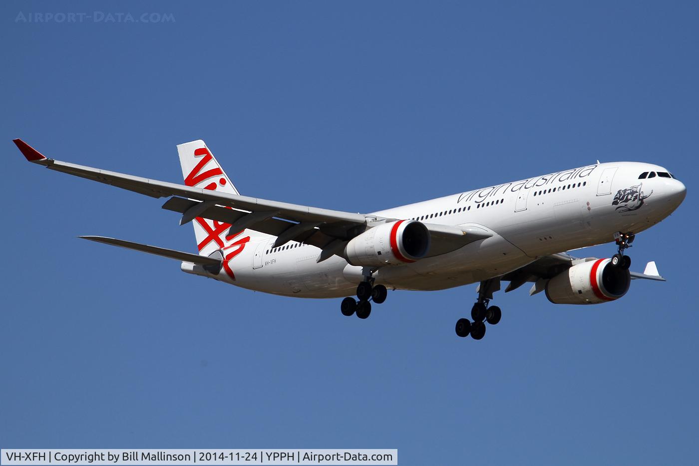VH-XFH, 2013 Airbus A330-243 C/N 1452, FINALS TO 21