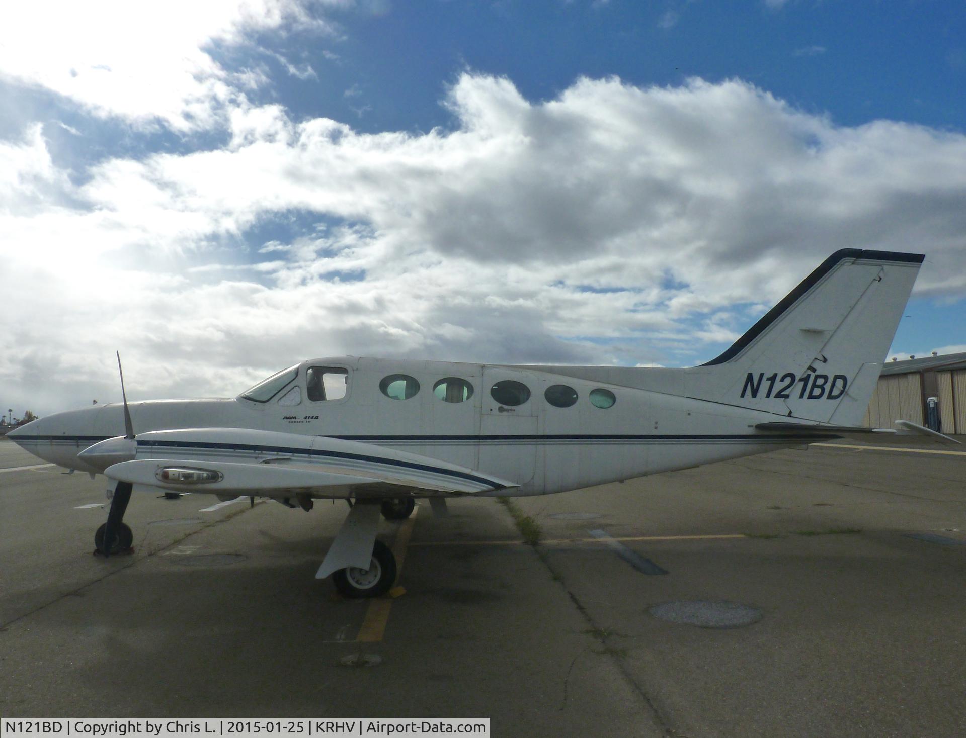 N121BD, 1979 Cessna 414A Chancellor C/N 414A0297, A local Cessna 414 Chancellor sitting at the south tie downs at Reid Hillview. It last flew in 2009 and it has been sitting here since. It was recently repossessed over the 2015 summer (Updated 9/17/15).