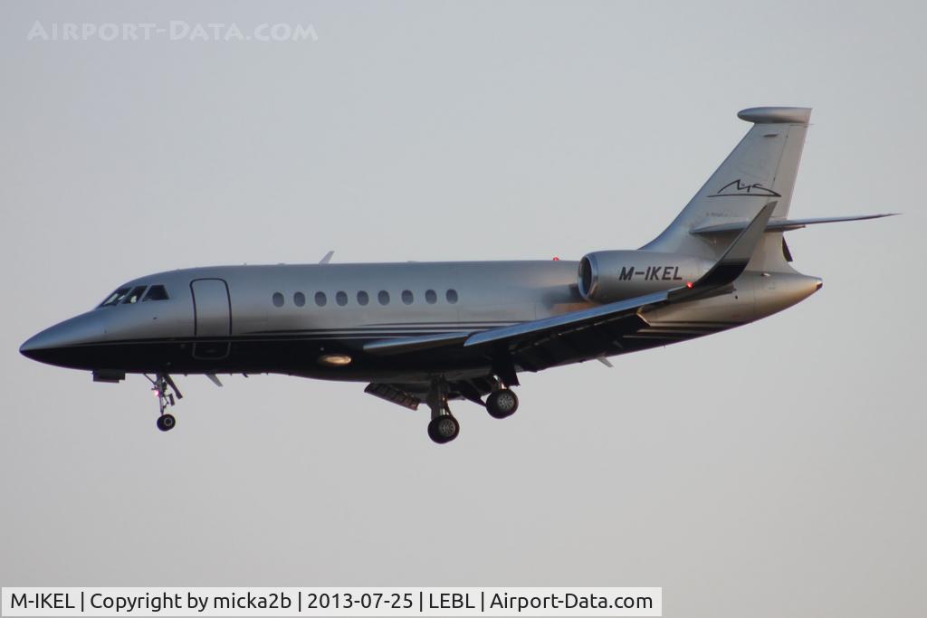 M-IKEL, 2010 Dassault Falcon 2000LX C/N 216, Landing