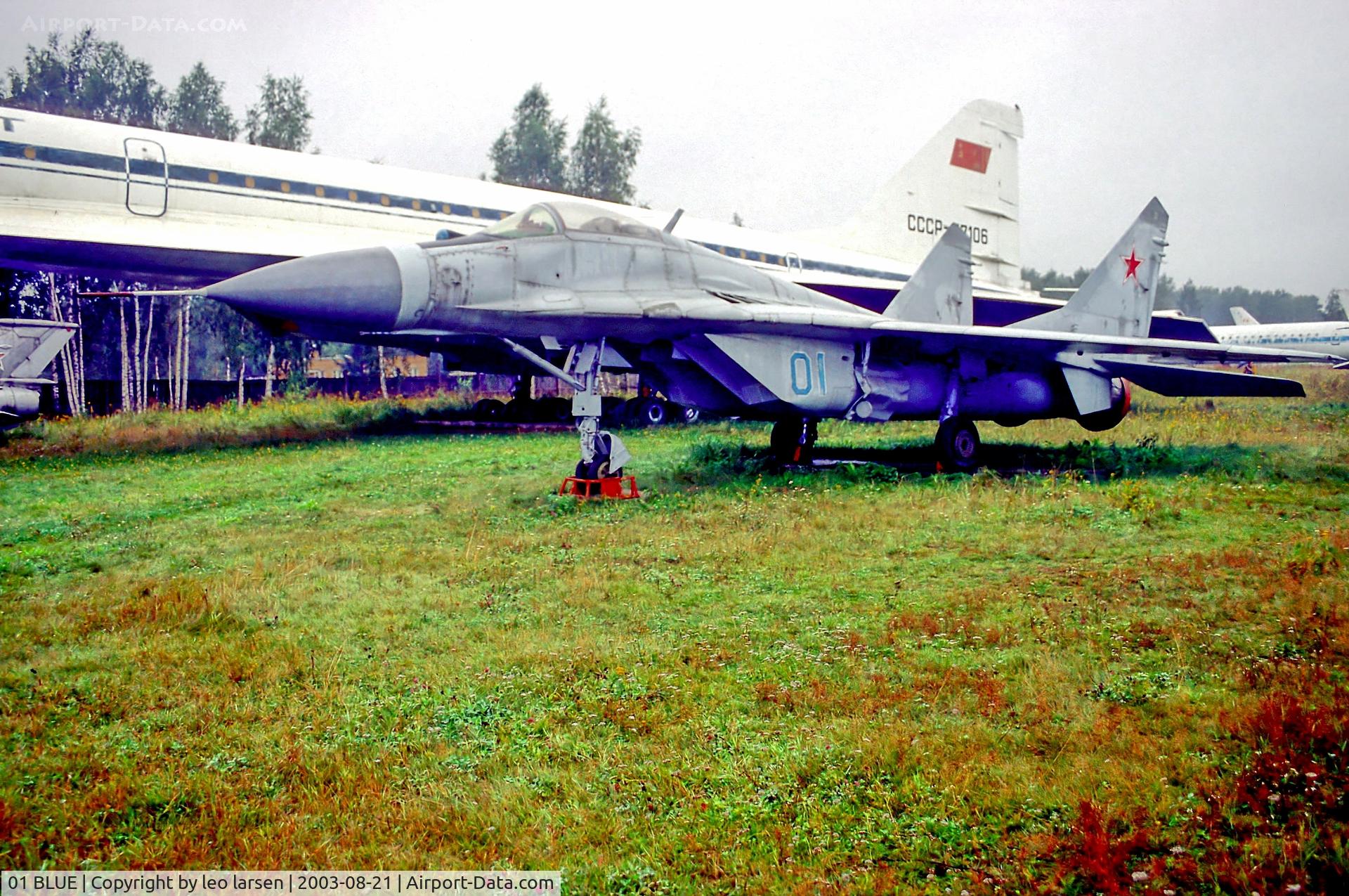 01 BLUE, 1977 Mikoyan-Gurevich MIG-29 (9-01) Prototype C/N 9-01, Monino Museum Moscow 21.8.03