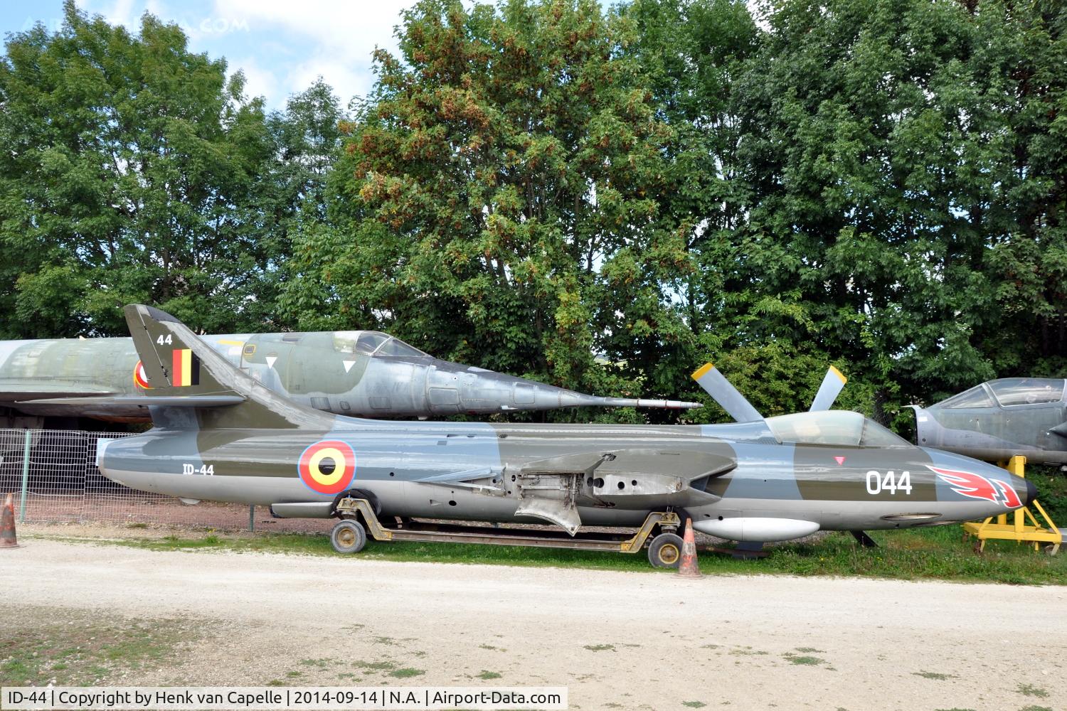 ID-44, Hawker Hunter F.4 C/N AF/HOF57, Belgian Air Force Hawker Hunter F4 at the aircraft museum at the Chateau de Savigny. Without wings.