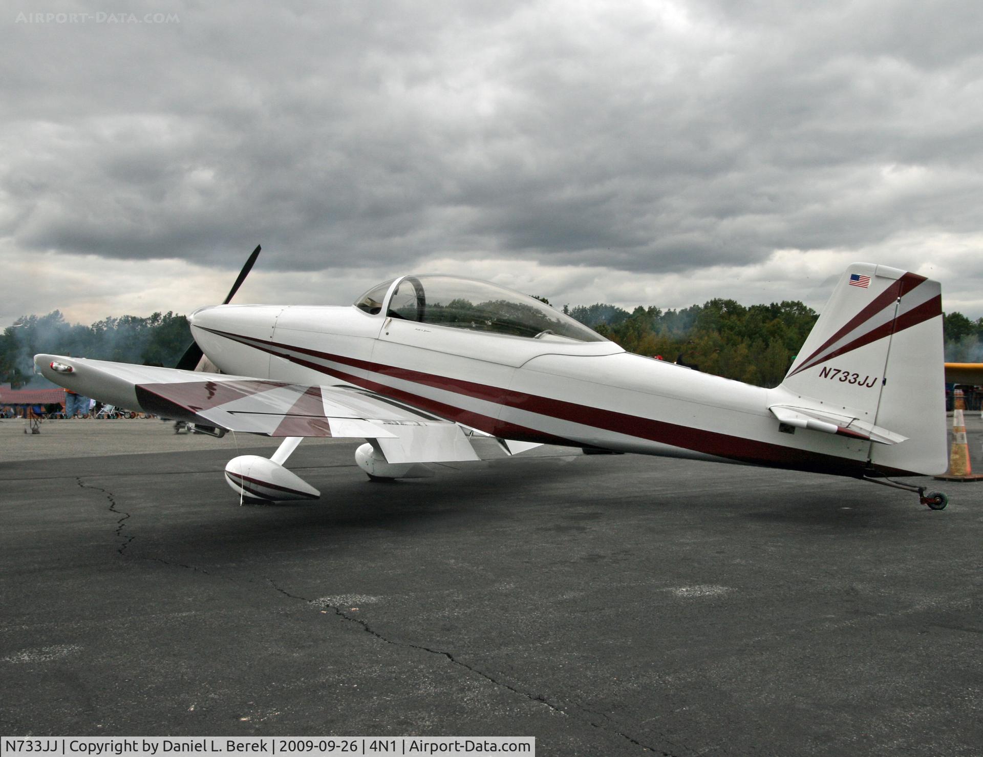 N733JJ, 2001 Vans RV-8 C/N 80331, This very nice sport plane was taking a break at the 2009 Greenwood Lake airshow.