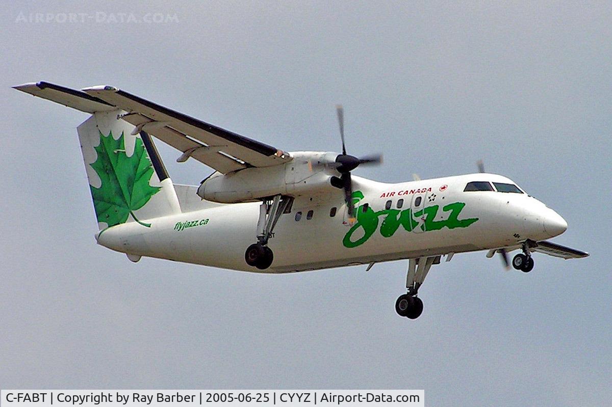 C-FABT, 1986 De Havilland Canada DHC-8-102 Dash 8 C/N 049, De Havilland Canada DHC-8-102 Dash 8 [049] (Air Canada Jazz) Toronto~C 25/06/2005