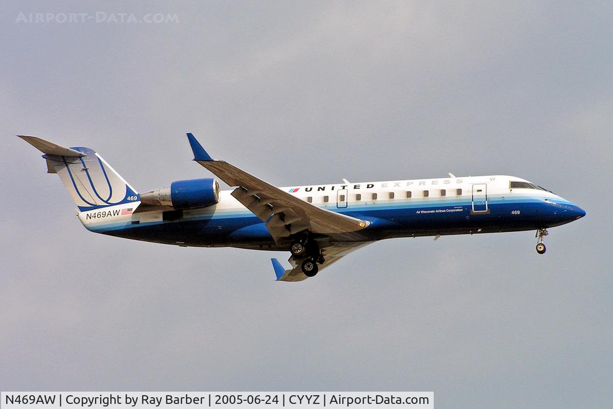 N469AW, 2004 Bombardier CRJ-200LR (CL-600-2B19) C/N 7917, Canadair CRJ-200LR [7917] (United Express) Toronto~C 24/06/2005