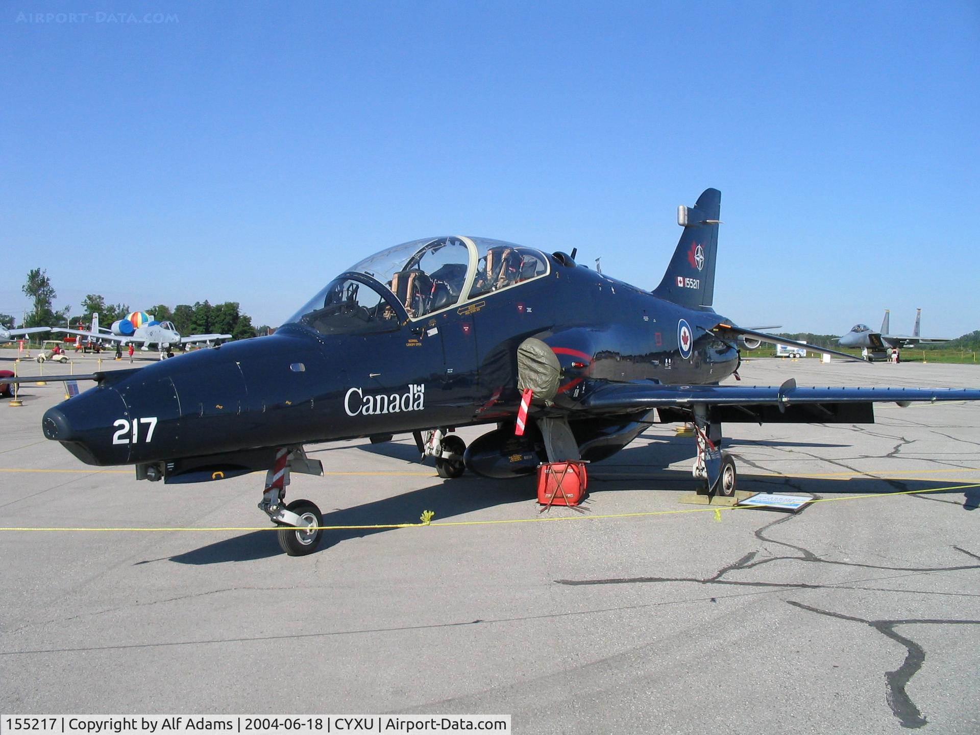 155217, 2001 BAe Systems CT-155 Hawk C/N IT025/711, Displayed at the airshow at London, Ontario, Canada in 2004.