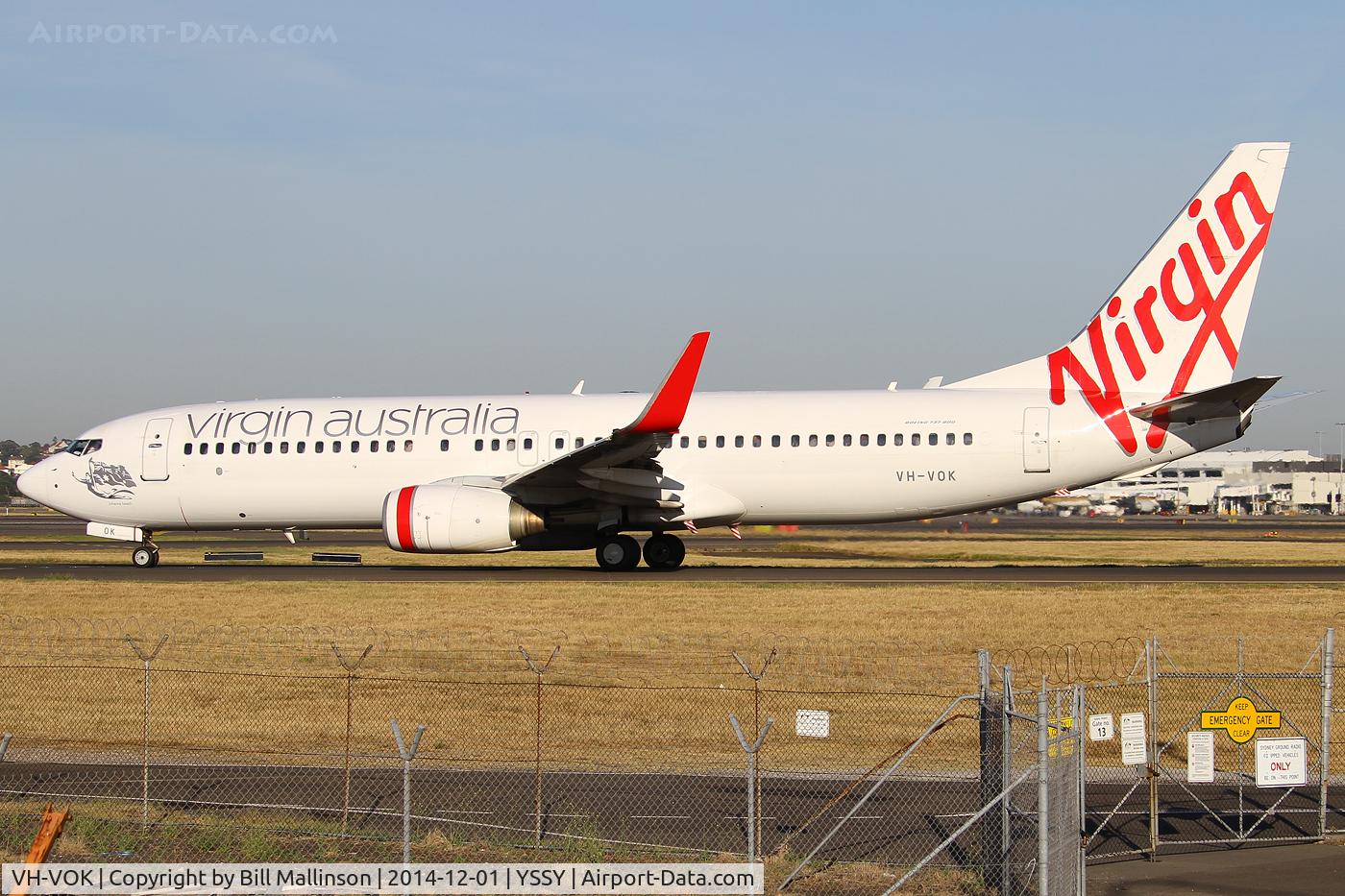 VH-VOK, 2003 Boeing 737-8FE C/N 33758, taxiing to 34R