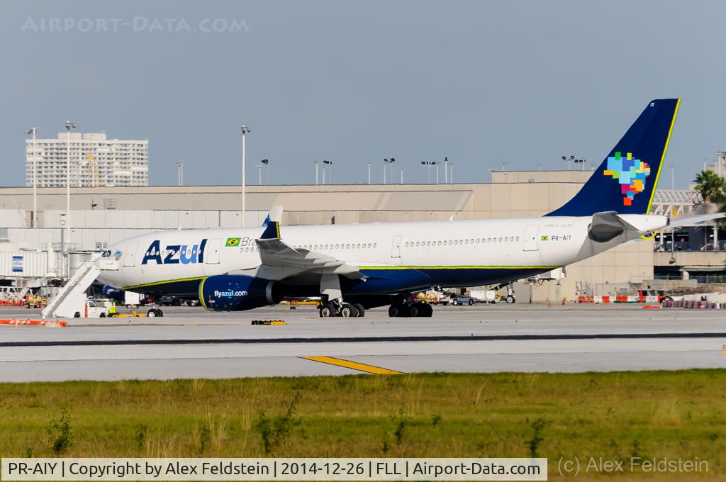 PR-AIY, 2000 Airbus A330-243 C/N 365, Ft. Lauderdale